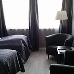 Corner Hotel 3*