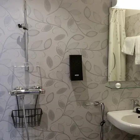 Hotel Corner 3*
