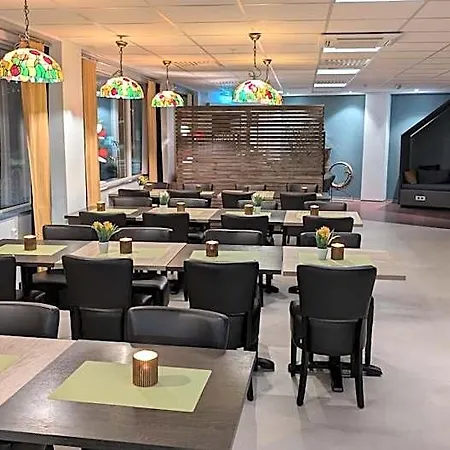 Hotel Corner 3*