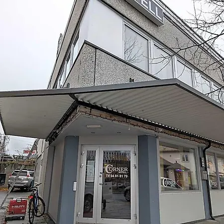 Hotel Corner 3*