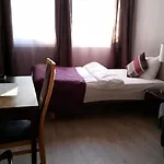 Corner מלון