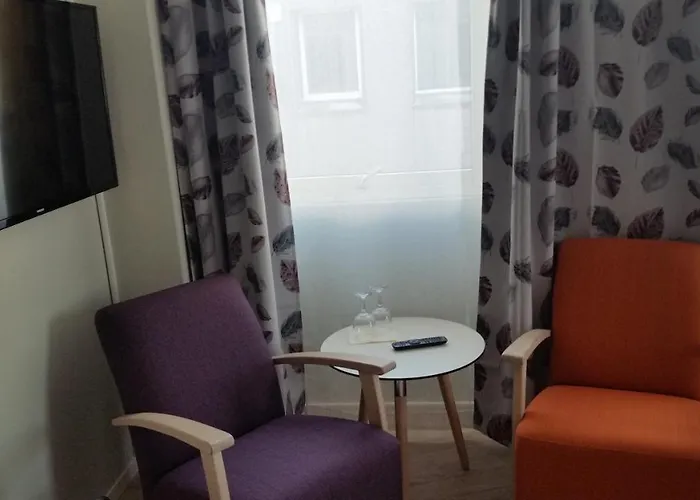 Corner Hotell 3*